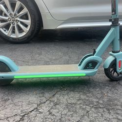 Smoosat Electric Scooter