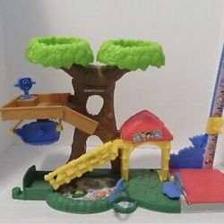 Clean Fisher Price Little People Big Animal Zoo Treehouse Swing Pond Play set