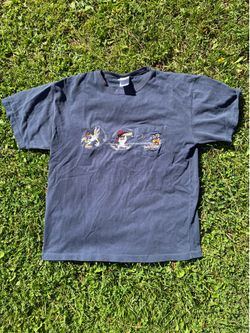 1999 Looney Tunes Embroidered Pocket T-Shirt Men’s Medium Baseball Taz Bugs Bunny Daffy Vintage Tee