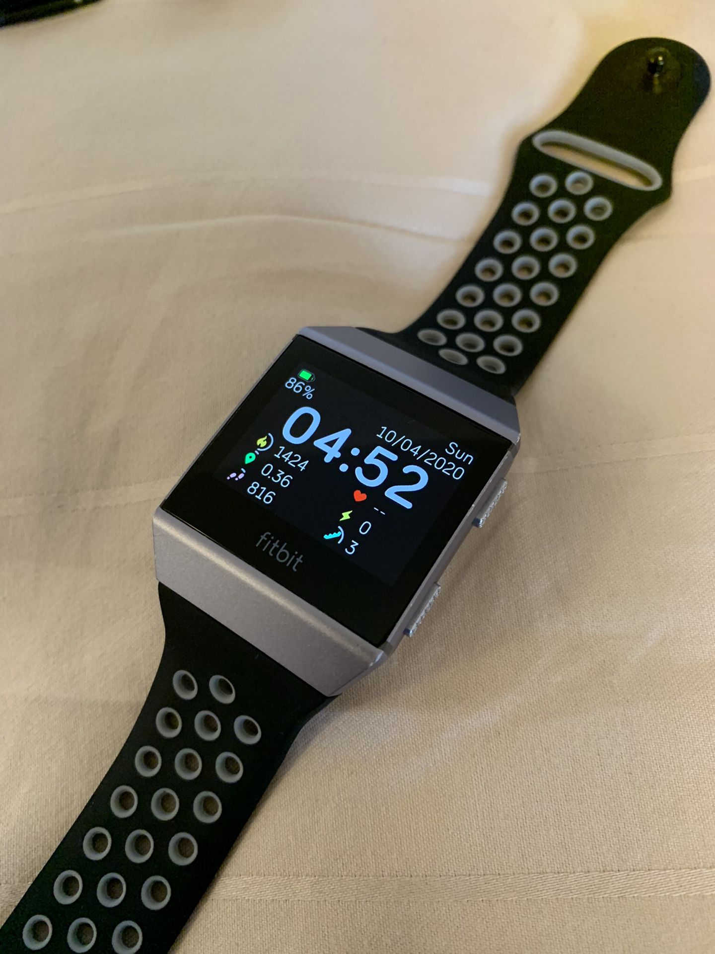 Fitbit Ionic in mint condition
