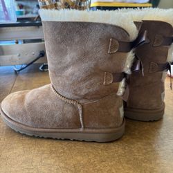 Uggs Women Size 6
