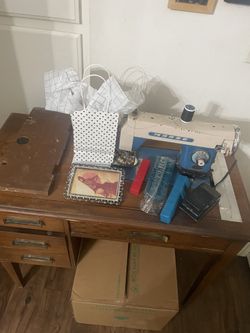 1950’s MORSE sewing machine and desk 