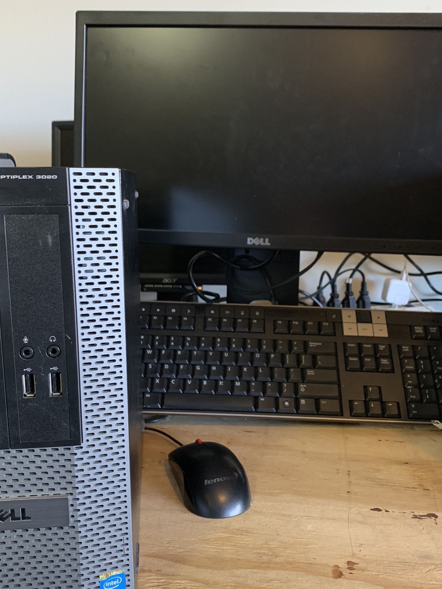 Dell OptiPlex 3020 SFF Intel Core i3 4GB DDR3 Windows 10 250GB HDD Computer