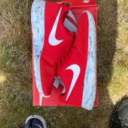 Nike Roshe Size 13 