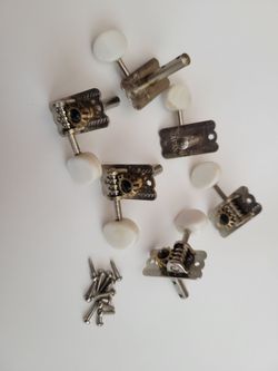 Vintage MIJ Guitar Tuners