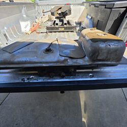 Fox bidy rear sump fuel rank