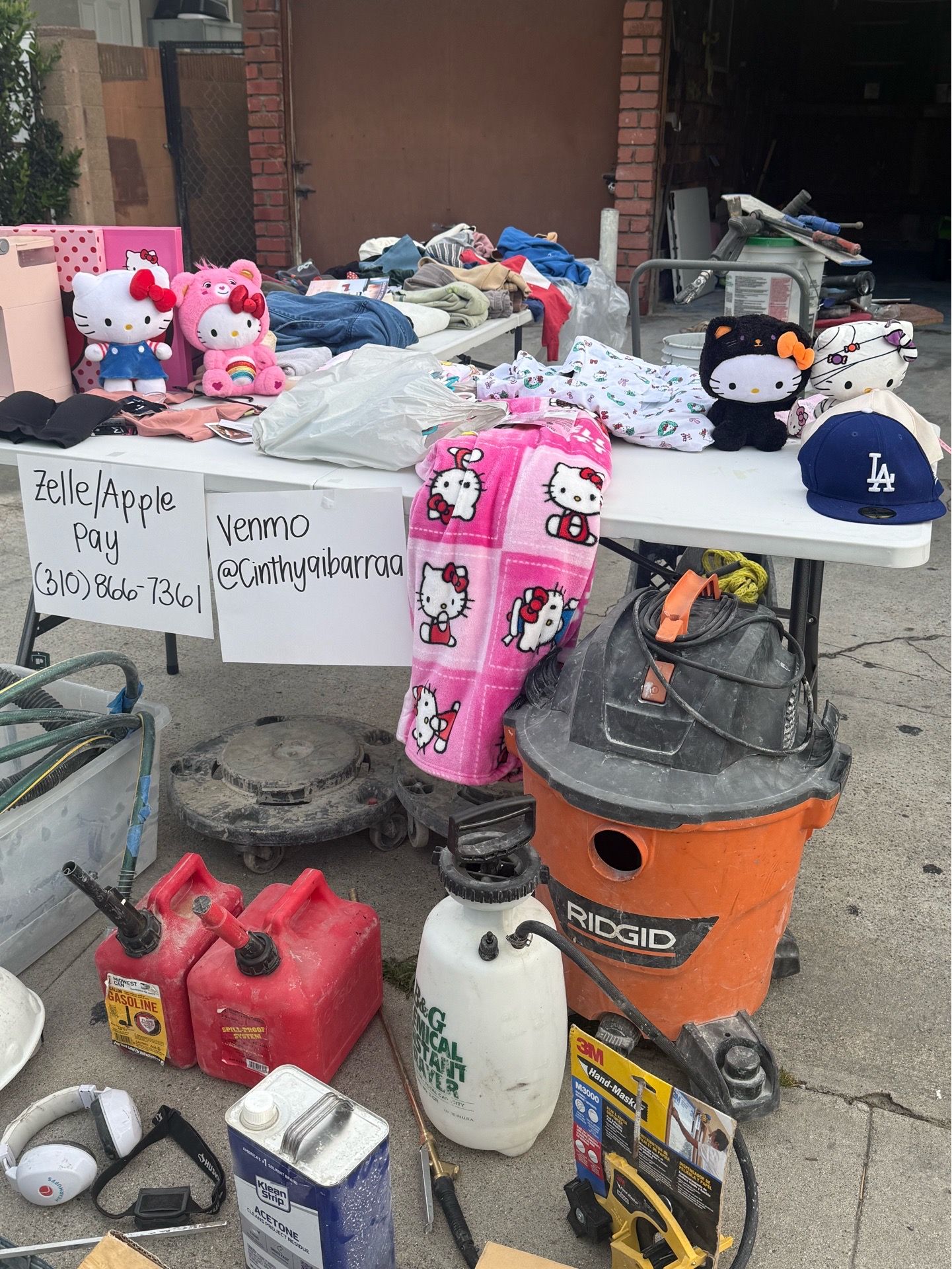 GARAGE SALE