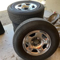 Chrome Rim/ Tires
