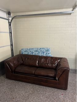 Leather Pull-out Couch