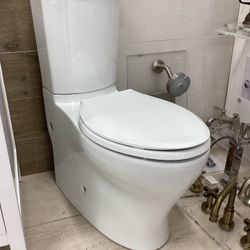 Kohler Persuade Two Piece Toilet, Fully Skirted, Dual Flush, Elongated, Available For Pick Up
