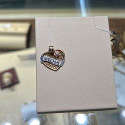 Mother’s day Mom Pendant 