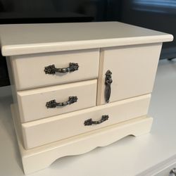 White Jewelry Box