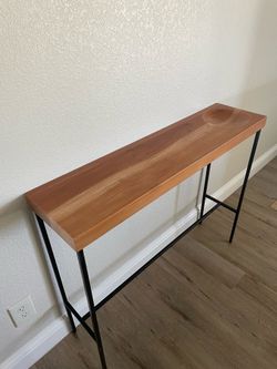 Entryway table / sofa table
