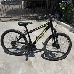 Mongoose Excursion Mountain Bike 21 Speed  