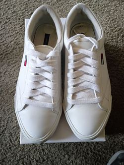 Men's size 9 medium flint 3  women's size 10.5 pick up in Florence KY