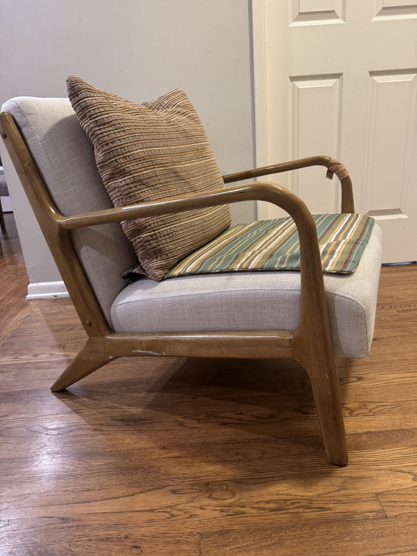 Large Living Room Chair