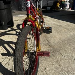 Genesis One8 Junior Bike