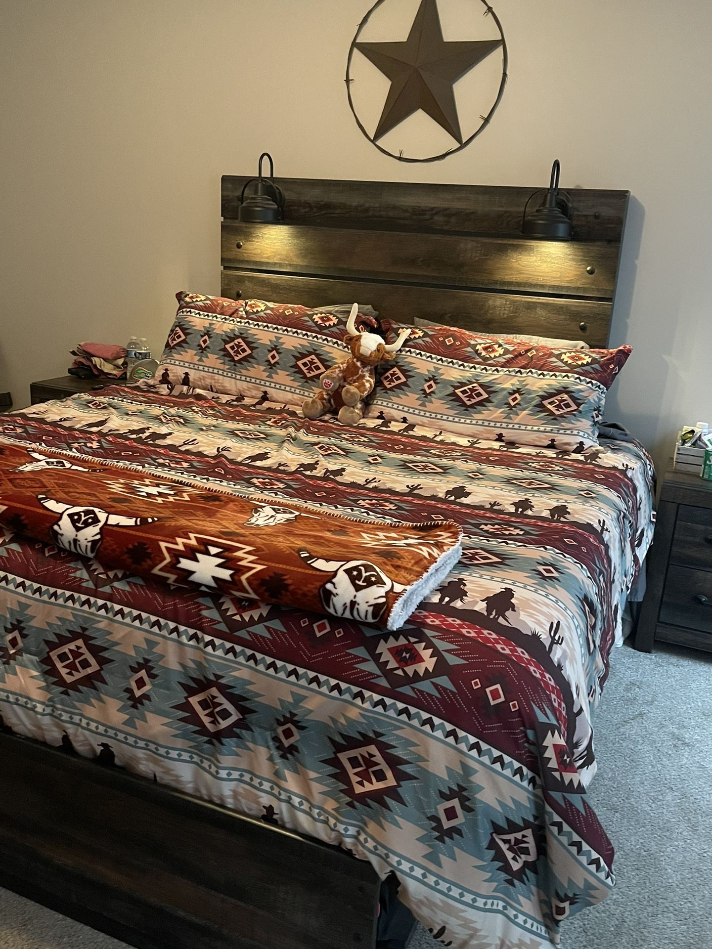 Queen/King Bedroom Set