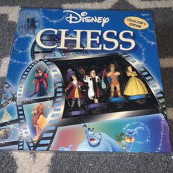 Disney Hero’s VS Villains Collectible Chess Board