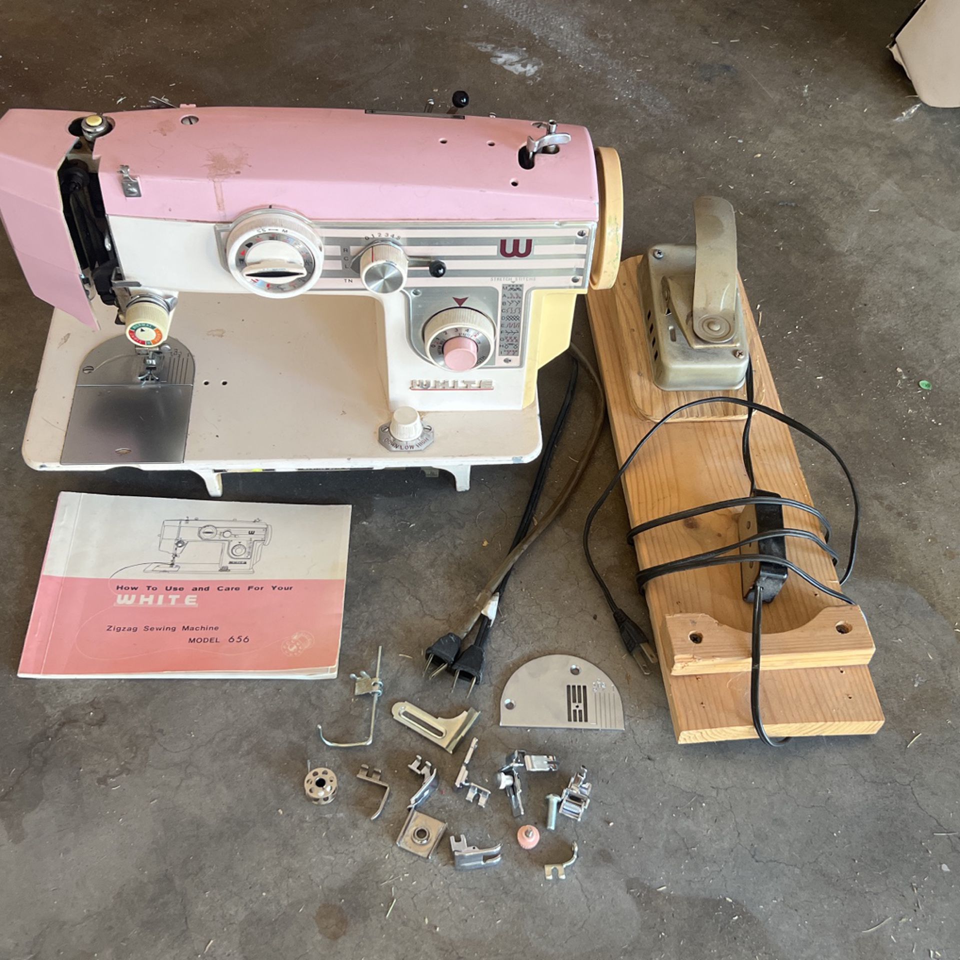 Sewing & Quilting Machine: Brother CS7000X in NEW condition for Sale in  Phoenix, AZ - OfferUp
