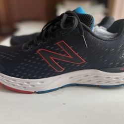 New Balance Men’s 680v6 Running Shoes, Size 12