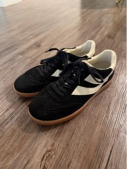 Vince Oasis Sneakers