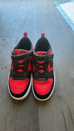 Nike shoes 2Y