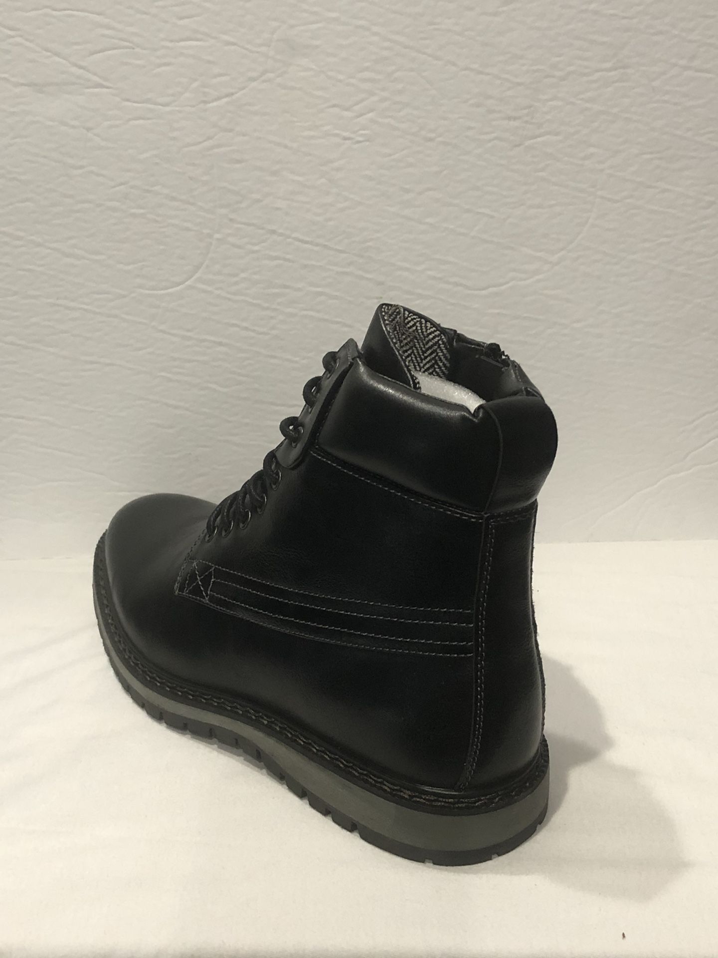Jaxson boot Chelsea black side zipper round toe display picture 1