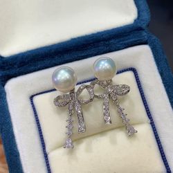 Bow Pearl Earrings 