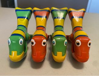 FISH BEACH TOWEL, BAG CLIPS