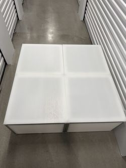 Stage / Gogo Boxes