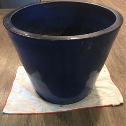 15 x 18 dark blue ceramic pot