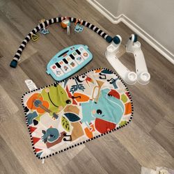 Fisher Price Baby Playmat Kick And play 