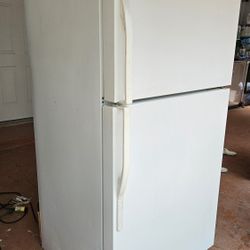 Refrigerator 2 Doors Top Freezer