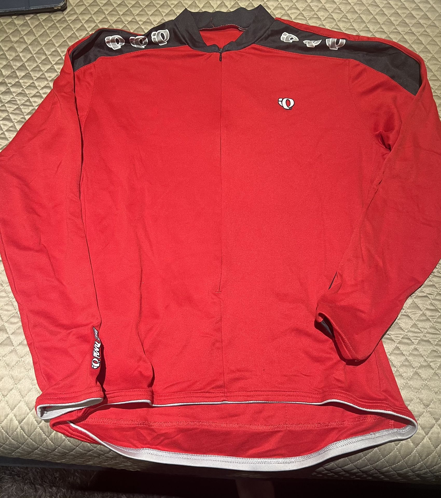 Men’s Pearl Izumi Large Thermal Red Cycling Half Zip with Jacket Bottle Holders on back of