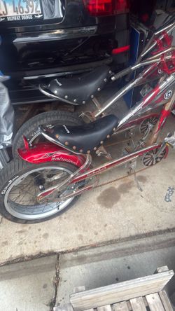 Schwing stingray chopper bike