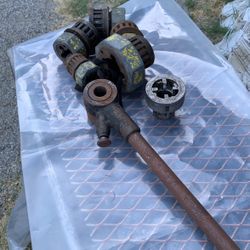 Pipe Threading Machine.    Toledo