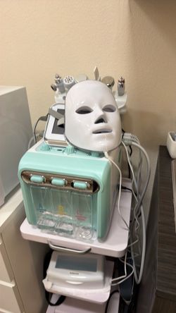 Bruun Hydrafacial machine