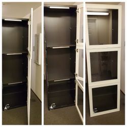 Shelf Unit with Glass doors 