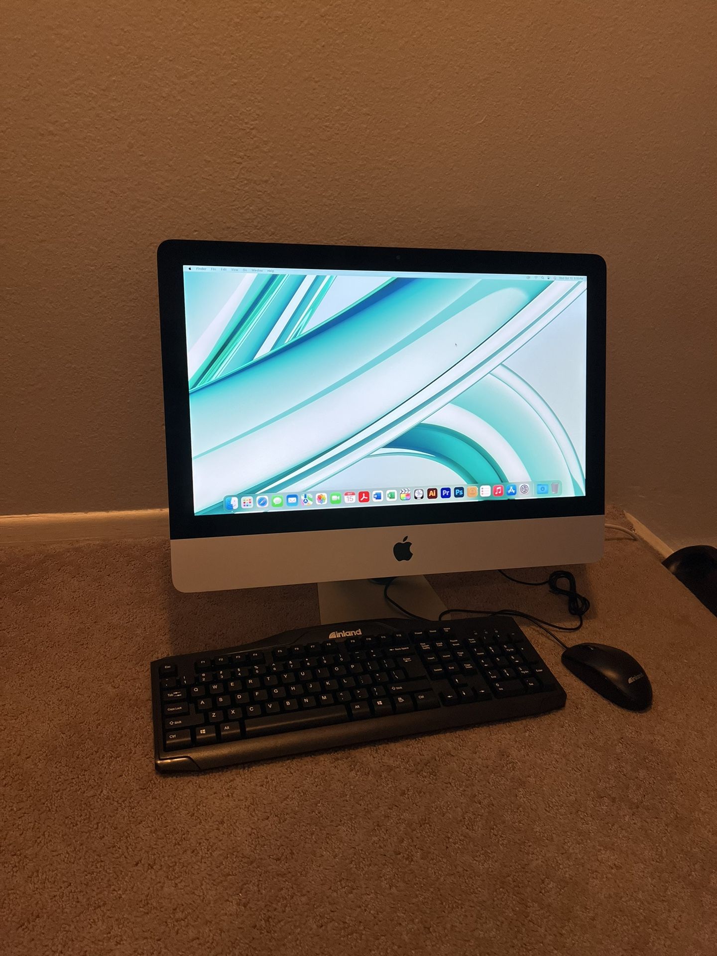 22” iMac Core i5 |8GB RAM |256GB SSD |LogicPro, Final Cut, Adobe, MS Office or best offers