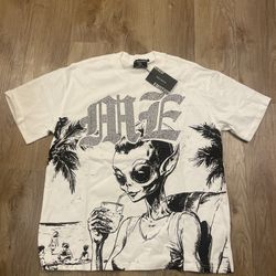 Mixed emotions beach alien t-shirt m