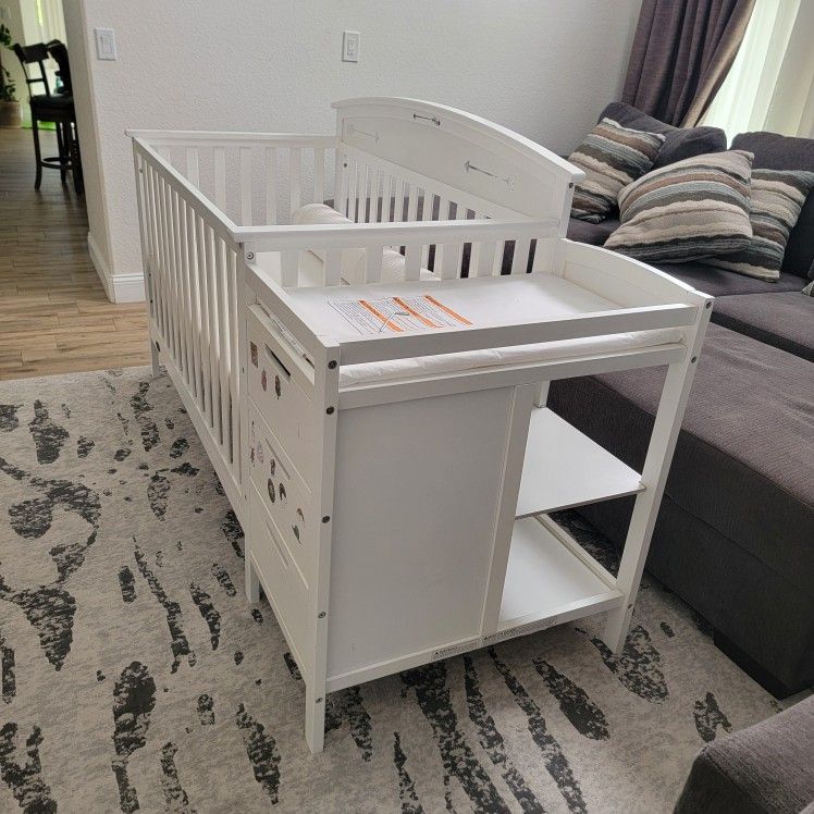 Graco Crib With Matrass