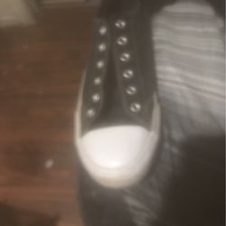 size 11 black and white converse 