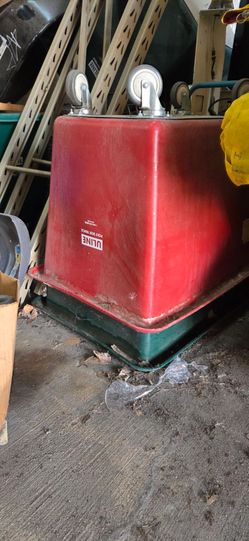 5 Uline Carts