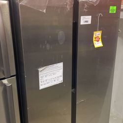 SAMSUNG RS23A500ASR 22.6-cu ft Counter-depth Side-by-Side Refrigerator
