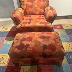 Chair With Ottoman 