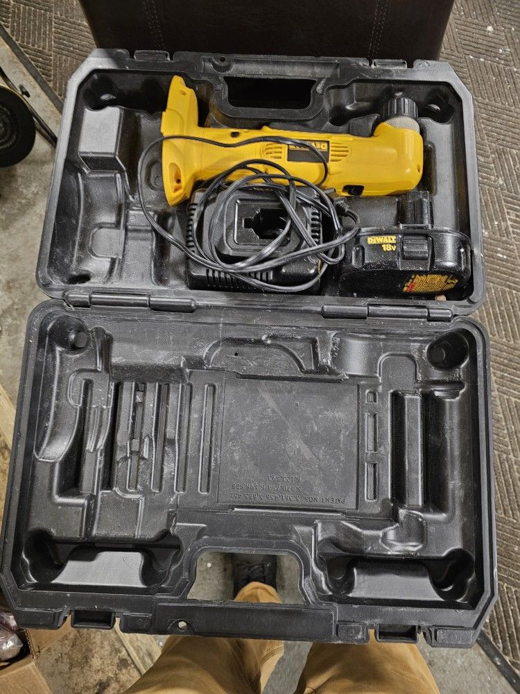 Dewalt 90° Driver Battery, Charger, Case
