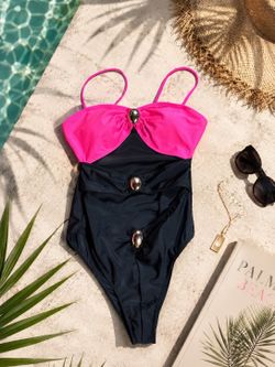 Medium swimsuit