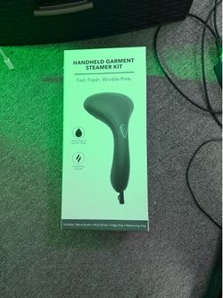 Handheld garment steamer kit