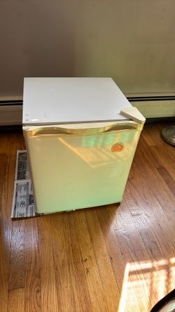 Small Refrigerator